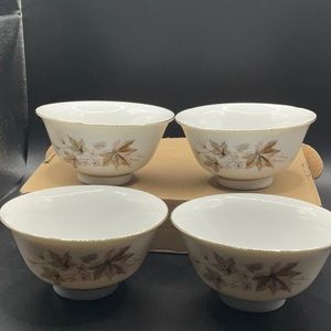 4 Vintage Tatung Footed Rice Bowls.